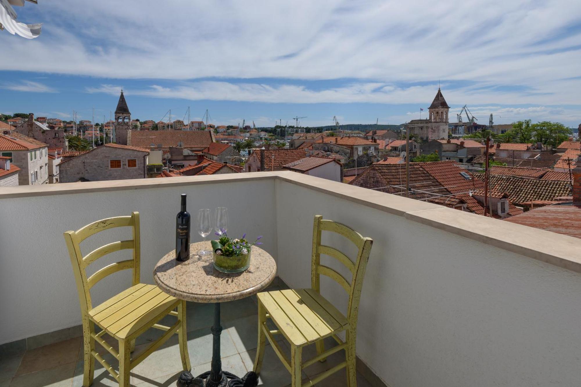 Villa Meri Trogir Bagian luar foto